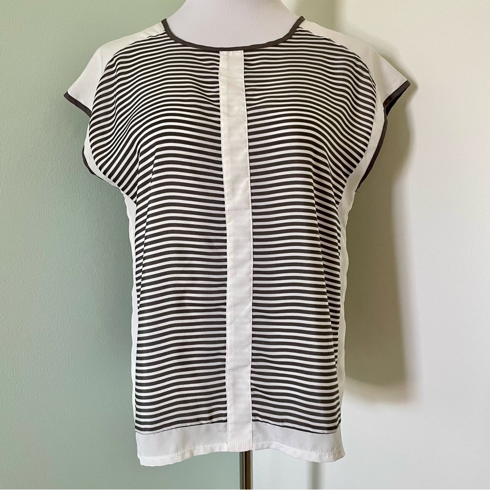 The Limited Women’s Striped Cap Sleeved Blouse White and Gray Size M